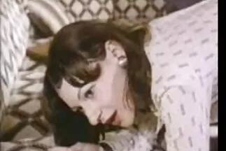 Một vài bài hát và cô phim sex japan vú to gái đã ngậm một con cặc trong miệng.