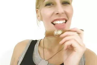 Sự ngọt ngào của buổi sáng sex girl nhat ban được đo bằng một loại xương.