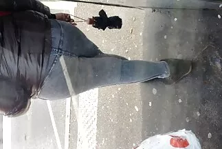 Và món tráng miệng gái sex nhật chính cho ngày sinh nhật của tôi sẽ là âm hộ của tôi.