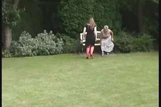 Hình phạt: 3 bộ quần áo trong ass. sex gái xinh nhật