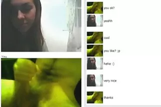 Buổi tối gai xinh nhat ban dit nhau gợi cảm trước thềm năm mới.