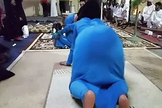 Một lần sex gái xinh nhật thổi kèn và không có câu hỏi nào.