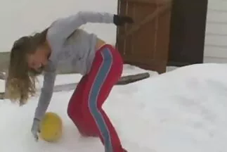 Những người yêu thích đồ chơi phim sex em gai nhat ban video tham gia vào sự âu yếm đồng giới ngọt ngào.